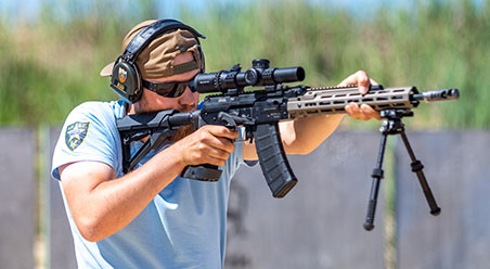 Профессионалам